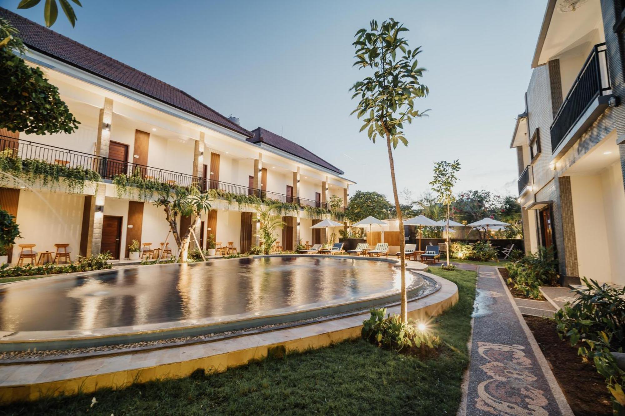 You Suite Seminyak Legian  Luaran gambar